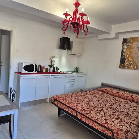 Prince Apartments-2
